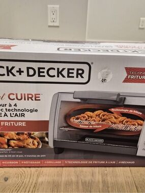 Black & Decker Silver and Black Countertop Toaster Oven with Air Fry